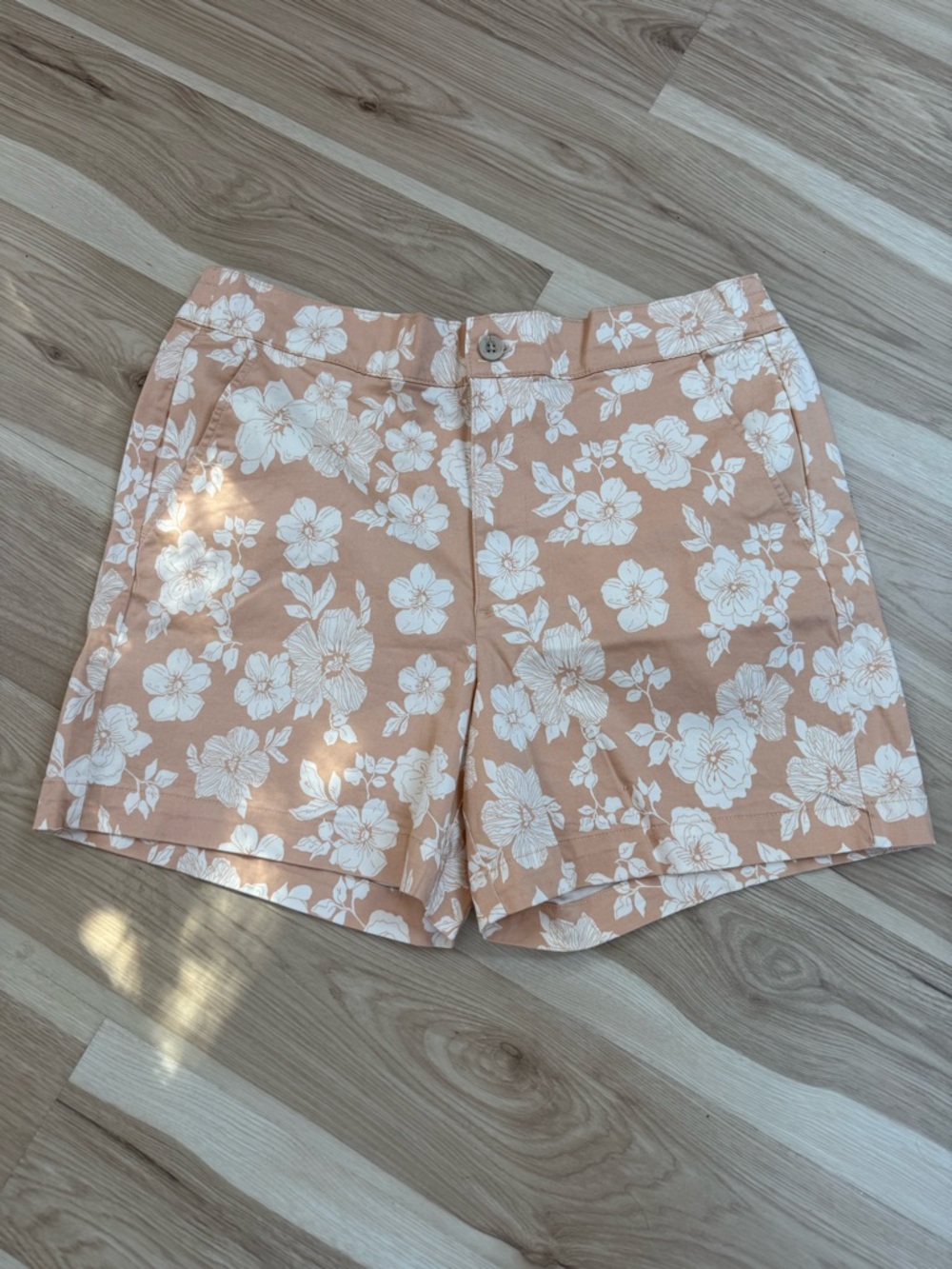 JACHS Girlfriend Tan Floral Mid Rise Bermuda Shorts